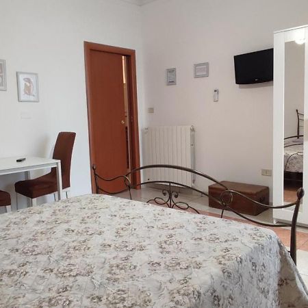 Da Vinci Affittacamere Borgo Tarento Exterior foto